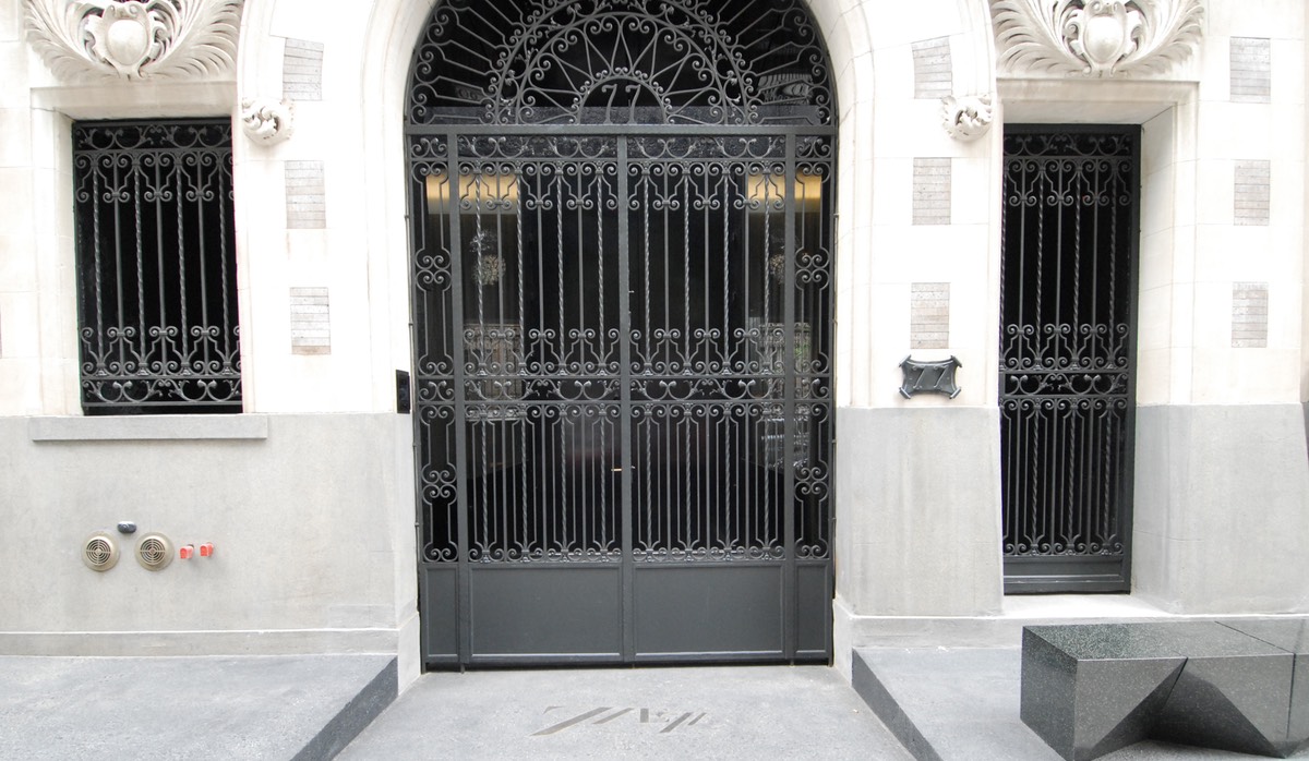 Entrance to 77 E. 77th Street, NYC
